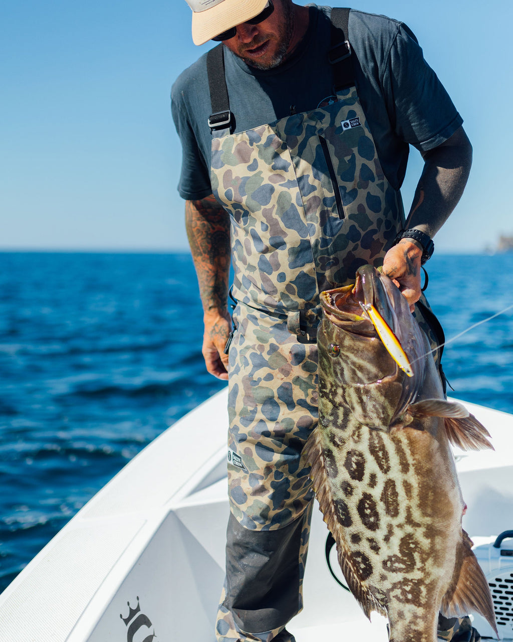 Salty Crew LONG RANGE TECH BIB