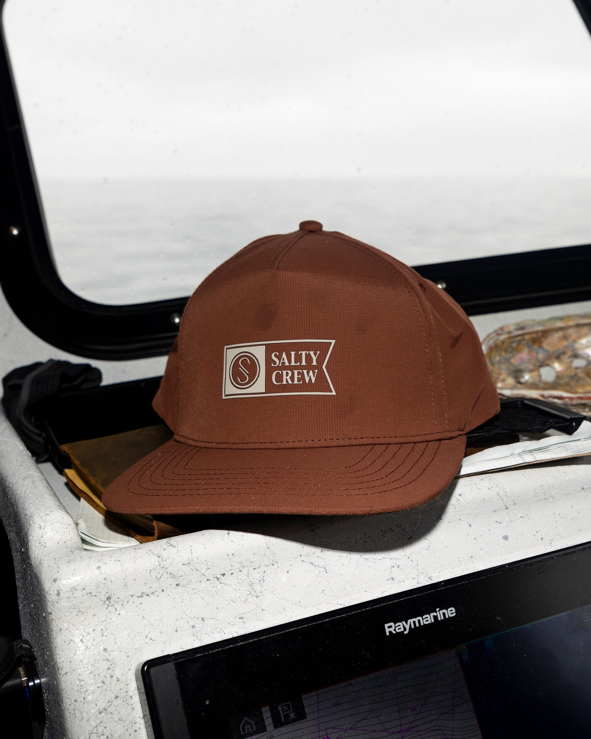 Salty Crew APEX SNAPBACK