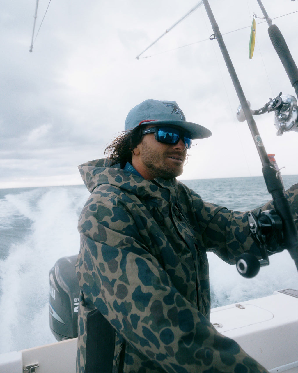 Salty Crew LONG RANGE JACKET - SAND CAMO